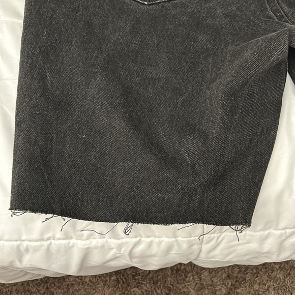 Black Levi's jorts Size 38 inseam 16-18 - Picture 5 of 5